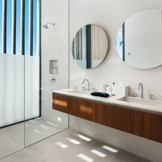 8.2 emerald breeze bedroom 3