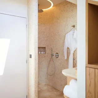 8.2 la paloma bathroom 2