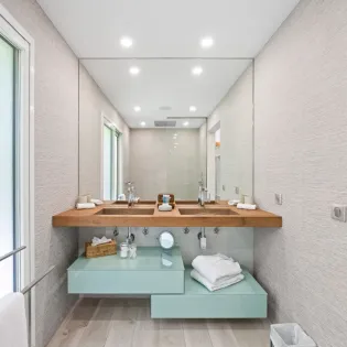 8.2 oyono bathroom 2