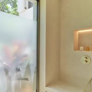 8.3 alisea bathroom 2