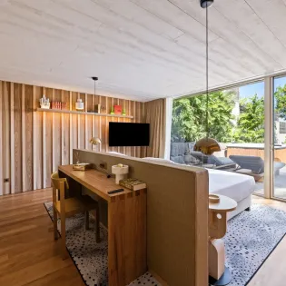 8.3 goldeneye bedroom 3