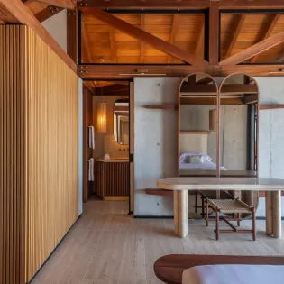 8.3 manoir voltaire bedroom 1