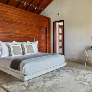  vacation rental photo VirginGorda VIJ EDG Villa WatersEdgeatOilNutBay edgbd101 desktop