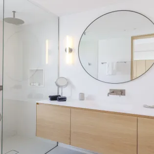 9.1 indigo bathroom 3