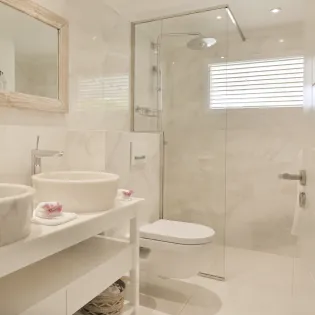 9.1 marris bathroom 3