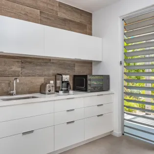 9.2 b.e long bay beachfront villa 7bd cottage