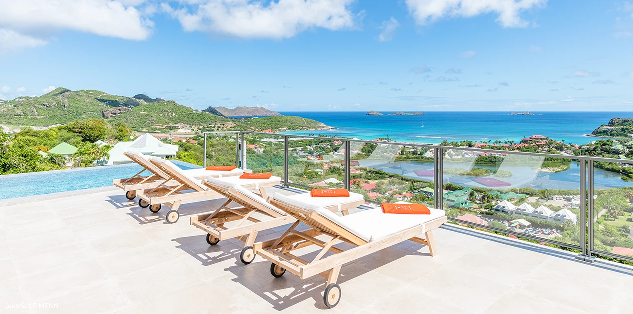 M WV VOB L Oiseau Bleu