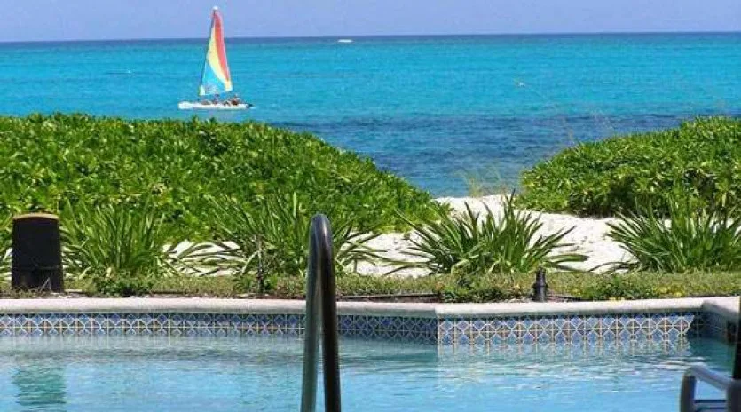  vacation rental photo Turks Caicos IE SER Villa SerenityHouse serpol03 desktop