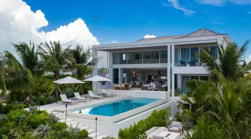 1.1 b.e grace bay ocean view 4bd pool area
