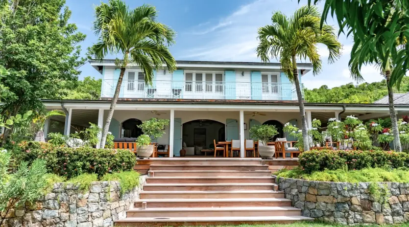 1.1 manoir de lurin exterior 1