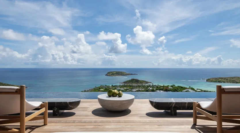 1.1 manoir voltaire exterior 1