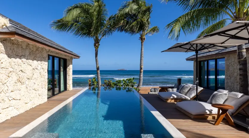 1.1 maverick exterior 1