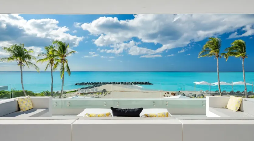 1.1 sol e mare exterior 1