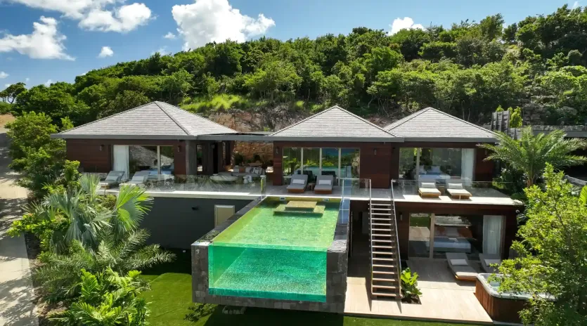 1.10 goldeneye exterior 1