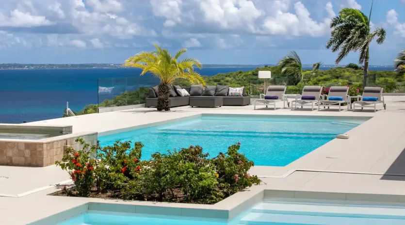 1.19 dream in blue exterior