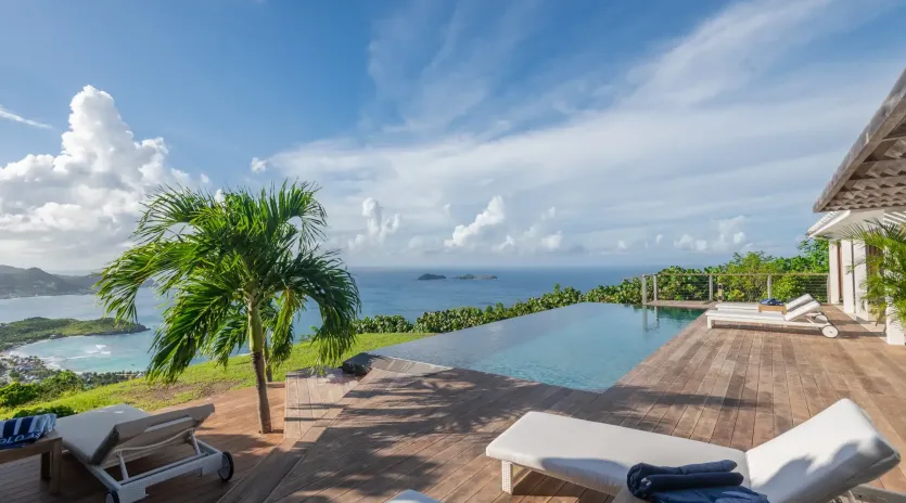 1.2 blue diamond exterior 1