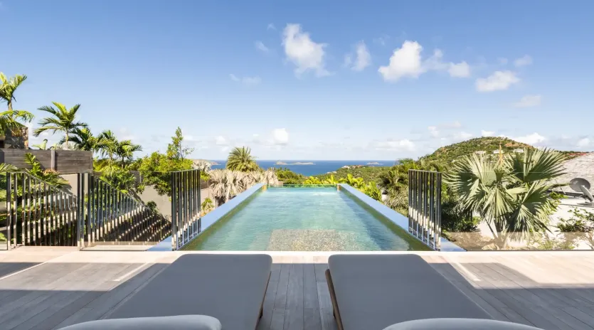 1.2 goldeneye exterior 1