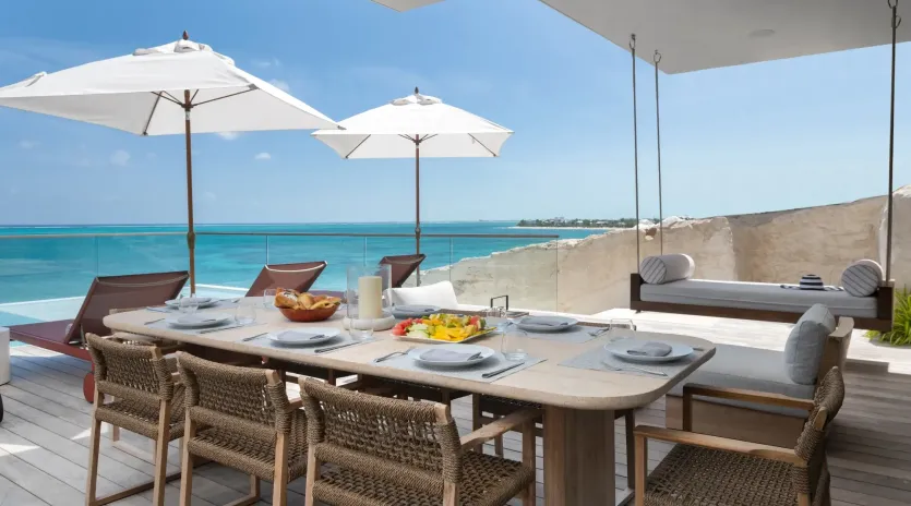 1.3 b.e. north shore ocean front beach house 4bd outdoor area