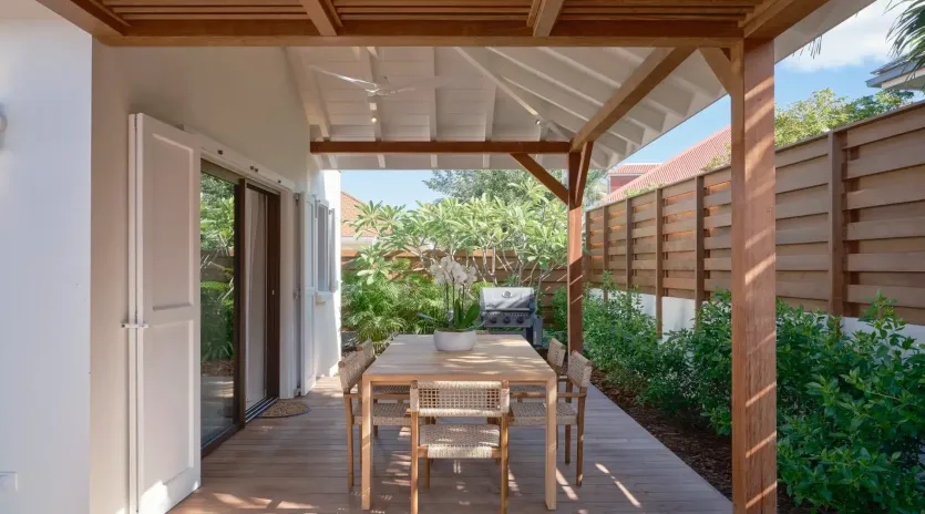 1.4 crystal blue exterior 1