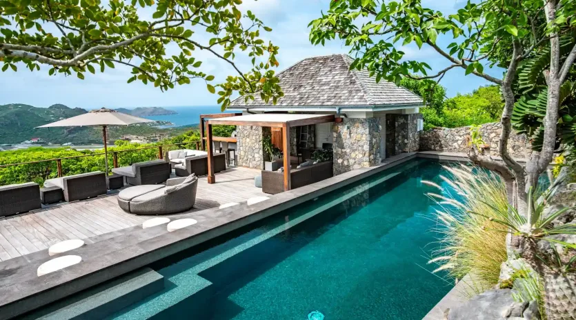 1.4 manoir de lurin exterior 1