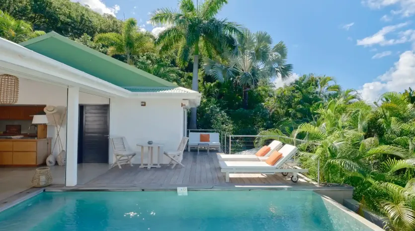 1.4 sakura exterior 1