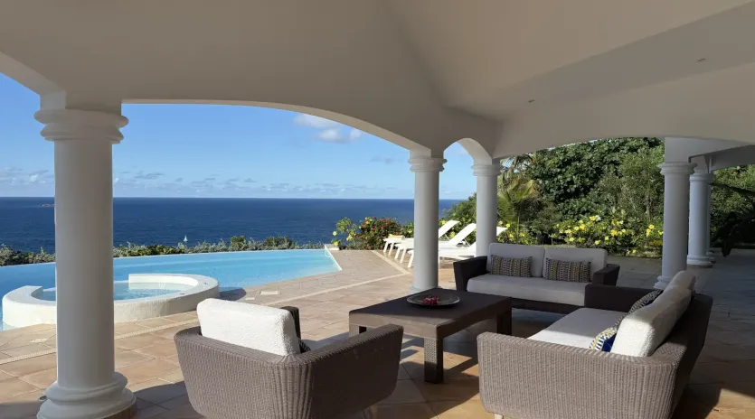 1.4 sea bird exterior 1