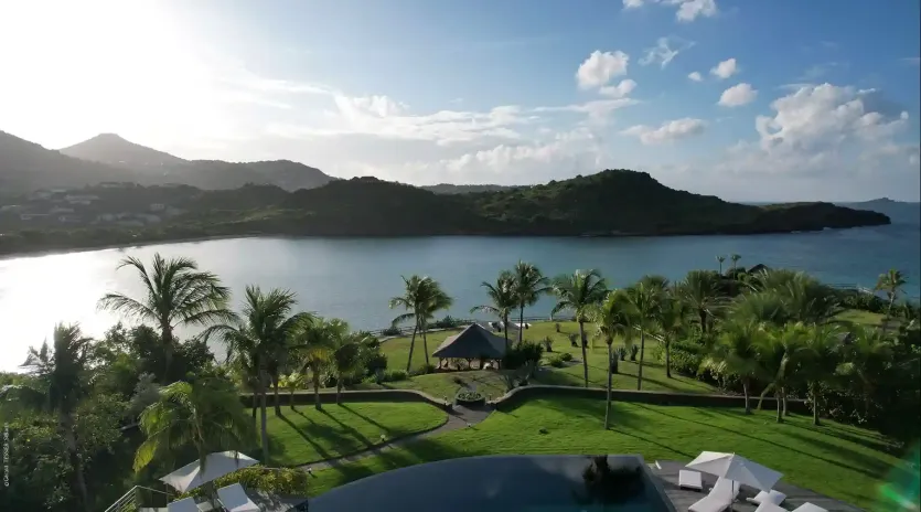 1.4 silver rainbow exterior