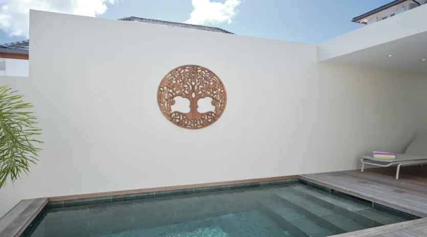 1.6 avee view exterior 1