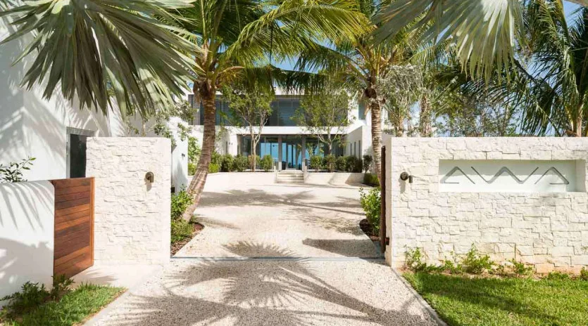 2 vacation rental photo Turks and Caicos PL AWA Villa AWA awaent01 desktop