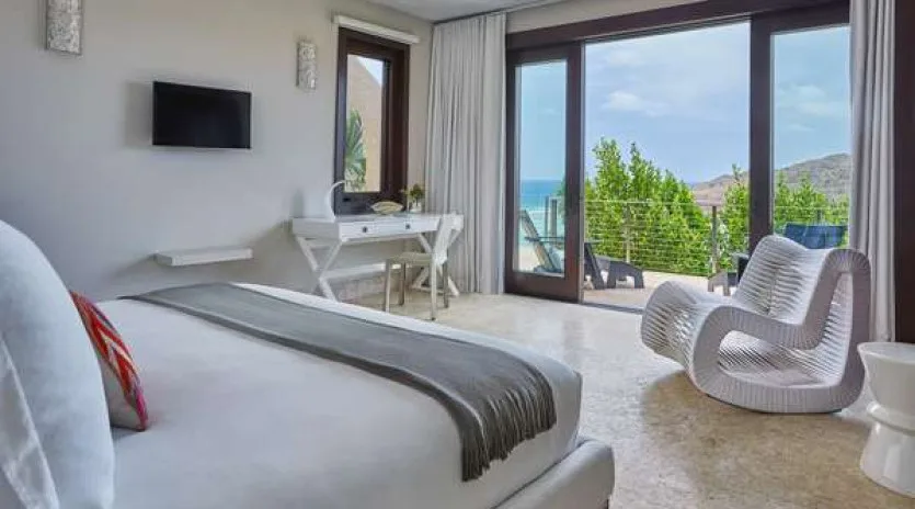 2 vacation rental photo VirginGorda VIJ EDG Villa WatersEdgeatOilNutBay edgbd301 desktop