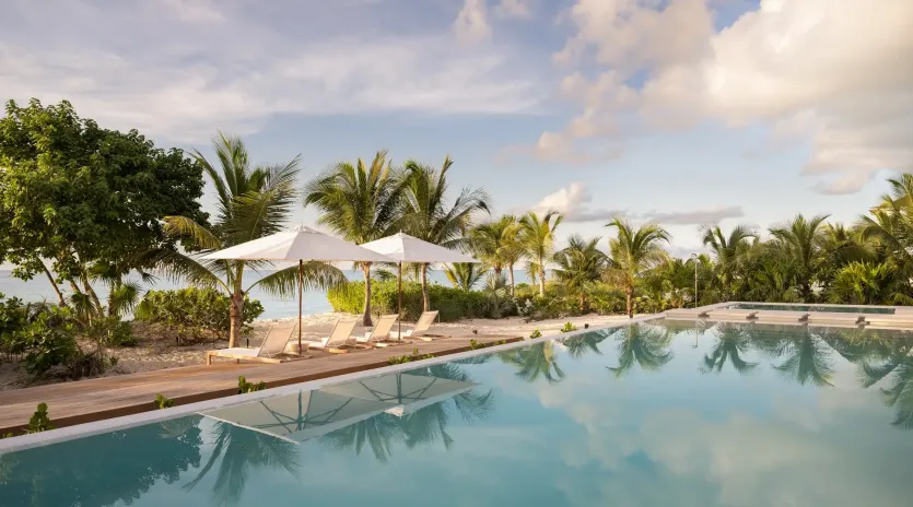 13.5 beach enclave the reserve villa 2 pool