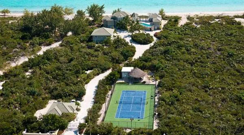 4 vacation rental photo Turks Caicos IE VAR Villa CasaVarnishkes varaer01 desktop