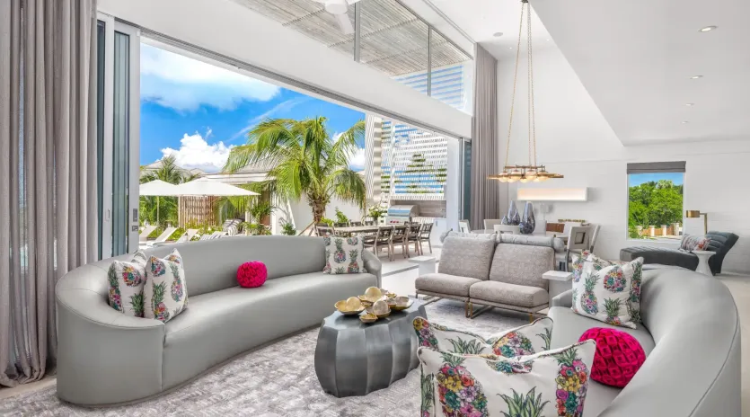 2.1 b.e grace bay ocean view 6bd kitchen living