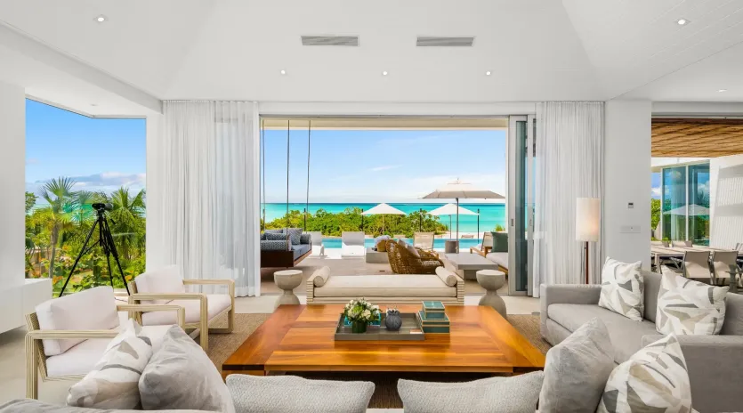 2.1 b.e. grace bay beachfront 5bd kitchen living