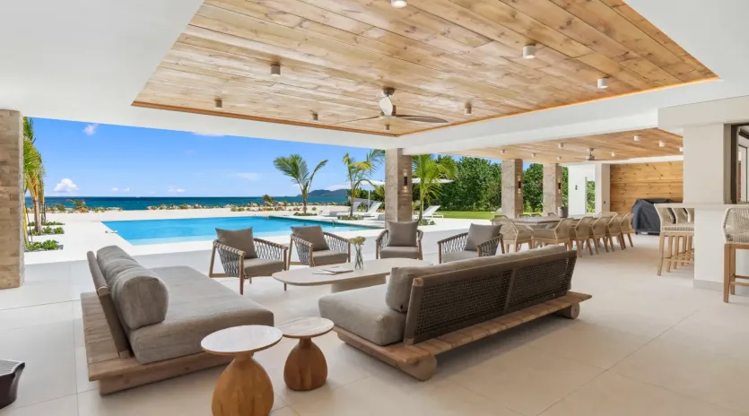 2.1 casa aquila living room
