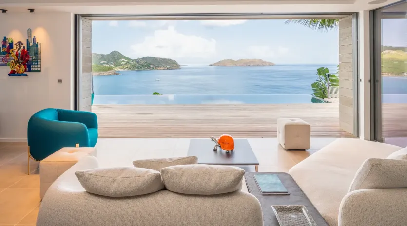 2.1 honu living room