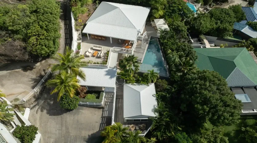 2.1 lilas exterior 2 drone