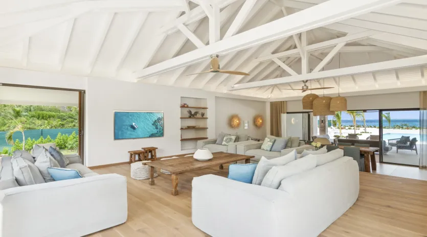 2.10 casa aquila living room
