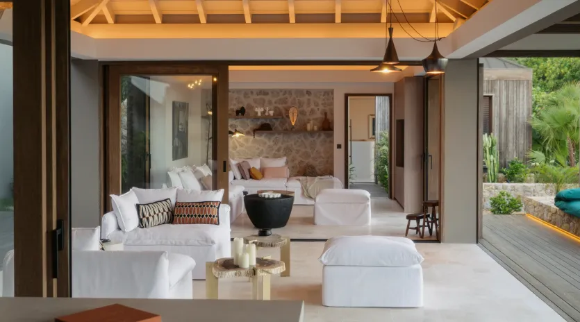 2.2 aqualis living room 1