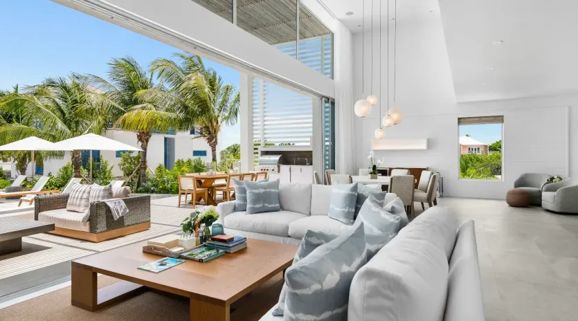 2.2 b.e grace bay ocean view 5bd kitchen living