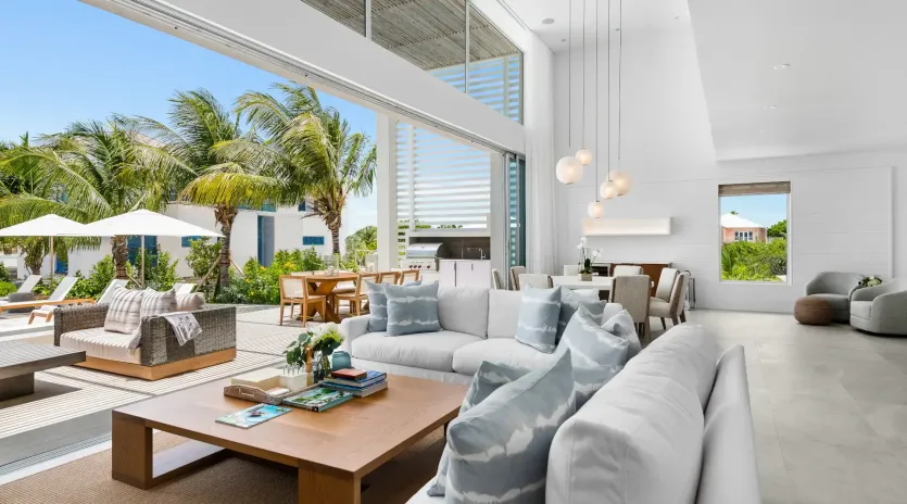 2.3 b.e grace bay ocean view 4bd kitchen living