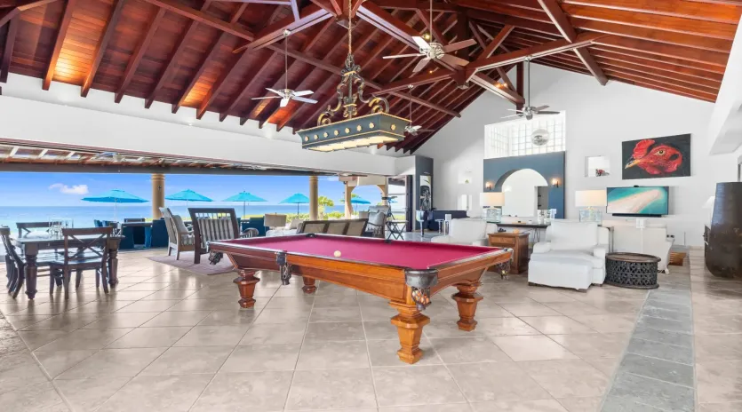 2.6 casa de la playa living room