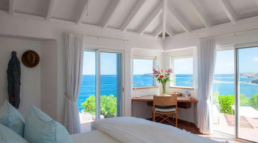 1 vacation rental photo St Barthelemy WV MOZ Villa Cap au Vent St Barts Villa MOZbd102 desktop