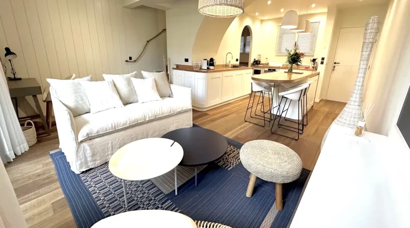 3.1 la paloma living room