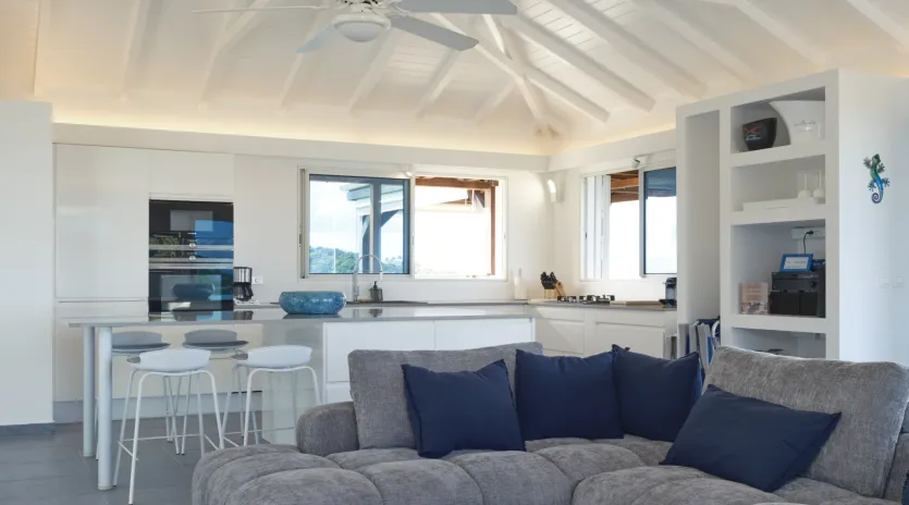 3.4 ellede living room