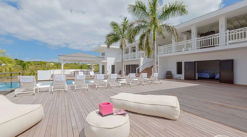 0 vacation rental photo St Martin PIE ALW Villa Always alwdek01 desktop
