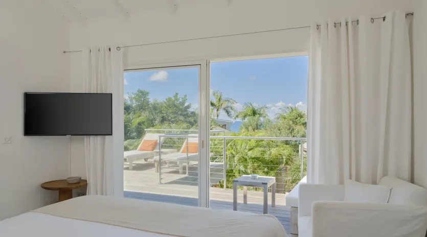 5.2 sakura bedroom 1