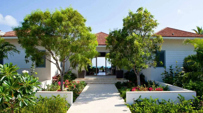  vacation rental photo turks and Caicos TC RES Villa The Residences at grace Bay RESext01 desktop