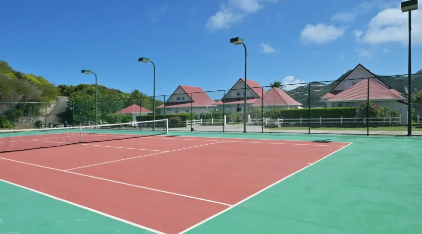 7.1 les sables d or cap frehel tennis court