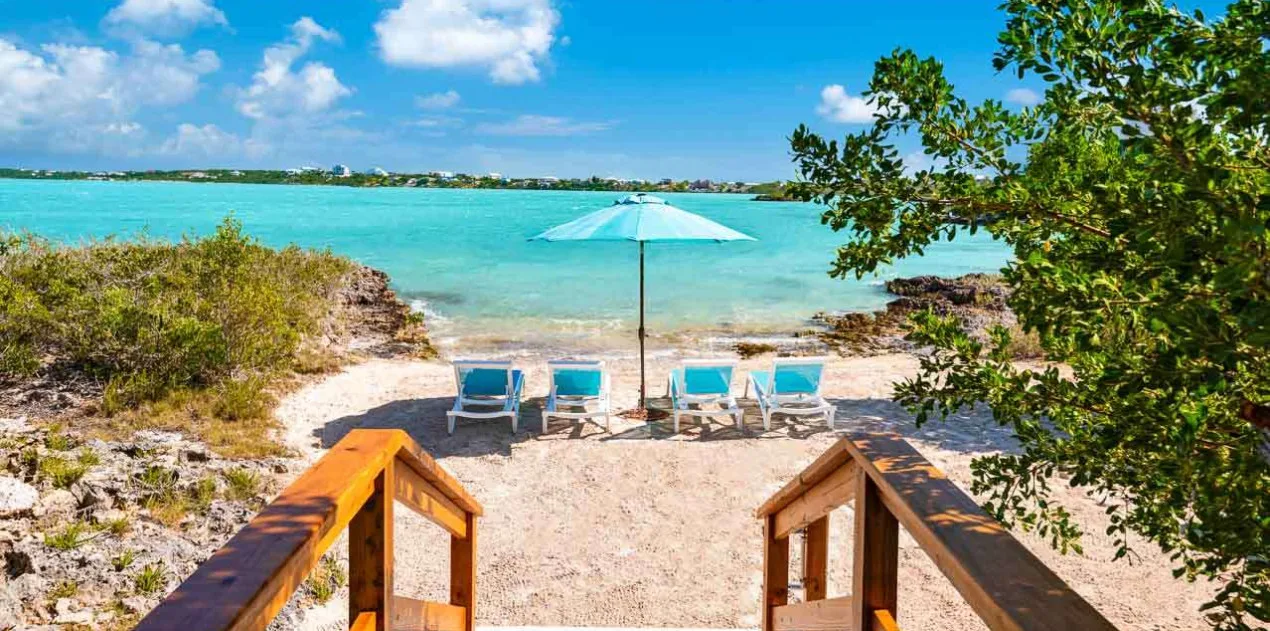 vacation rental photo Turks and Caicos IE BCT Villa Bashert Cottage BCTbch01 desktop